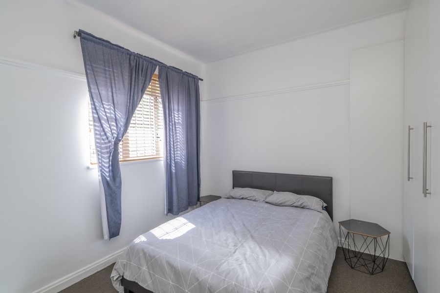 2 Bedroom Property for Sale in Wynberg Western Cape